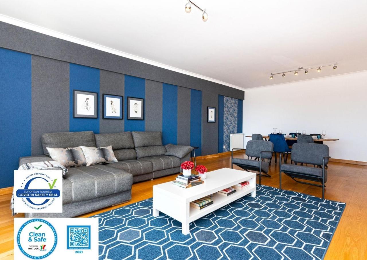 Bafureira Cascais Apartment; Condomínio privado com piscina — 4-Star Luxury Hotel in Parede, Portugal