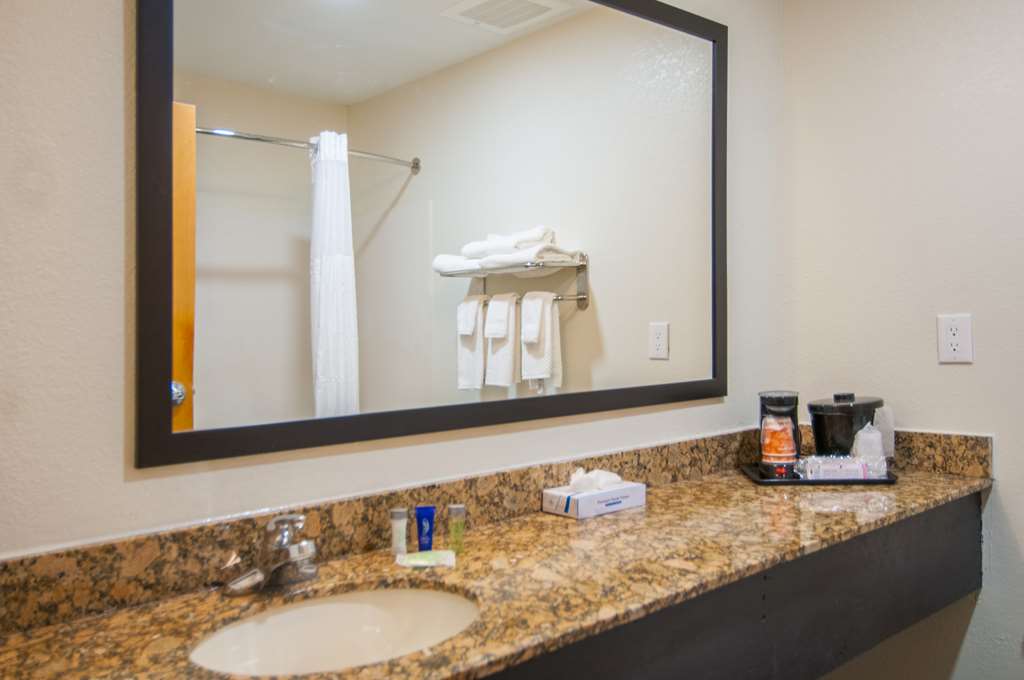 Sleep Inn & Suites Tuscaloosa East - photo 17