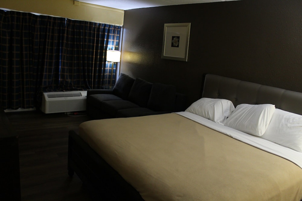The Fitzgerald Inn - photo 11