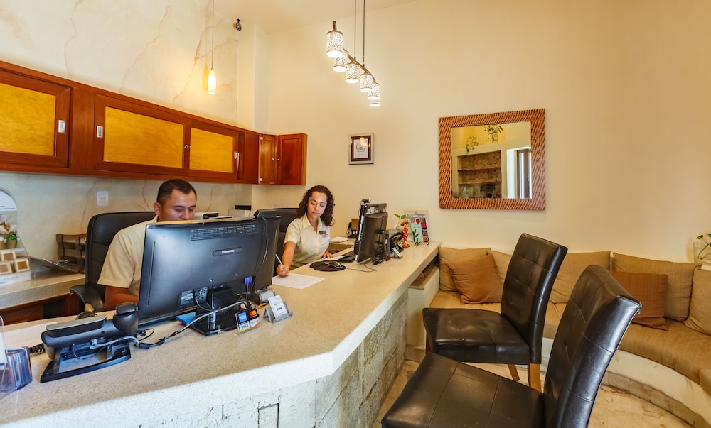 Maya Villa Condo Hotel & Beach Club — 4-Star Luxury Hotel in Playa Del Carmen, Mexico
