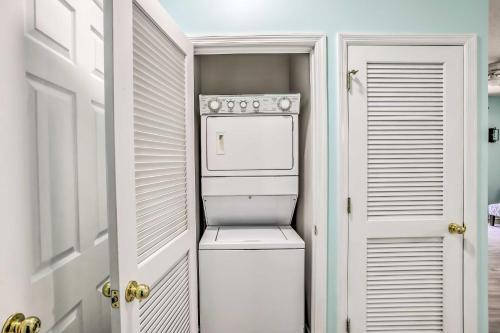 Modern Condo at Barefoot Golf Resort with Patio - photo 11