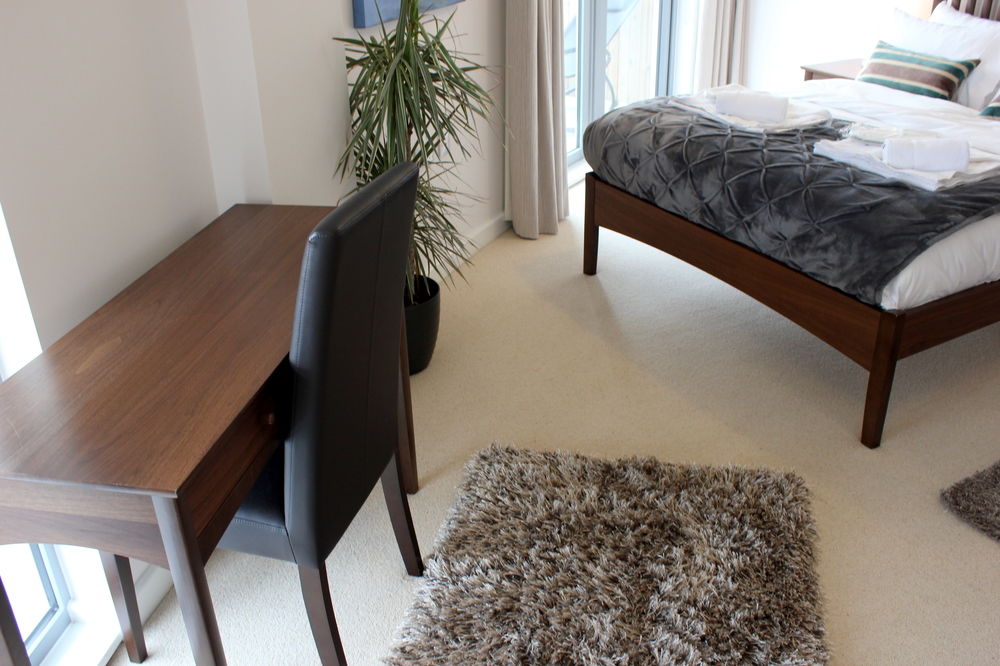 The Luxurious Semi Circle — Cambridge — photo 2