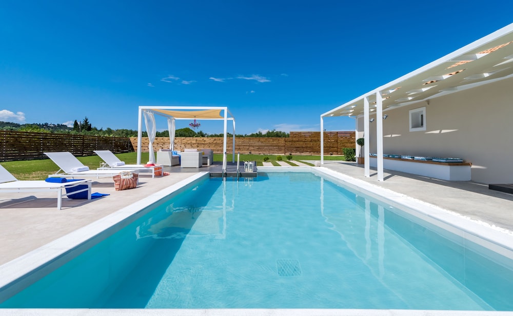 Villa Madini — 4-Star Luxury Hotel in Zakynthos, Greece