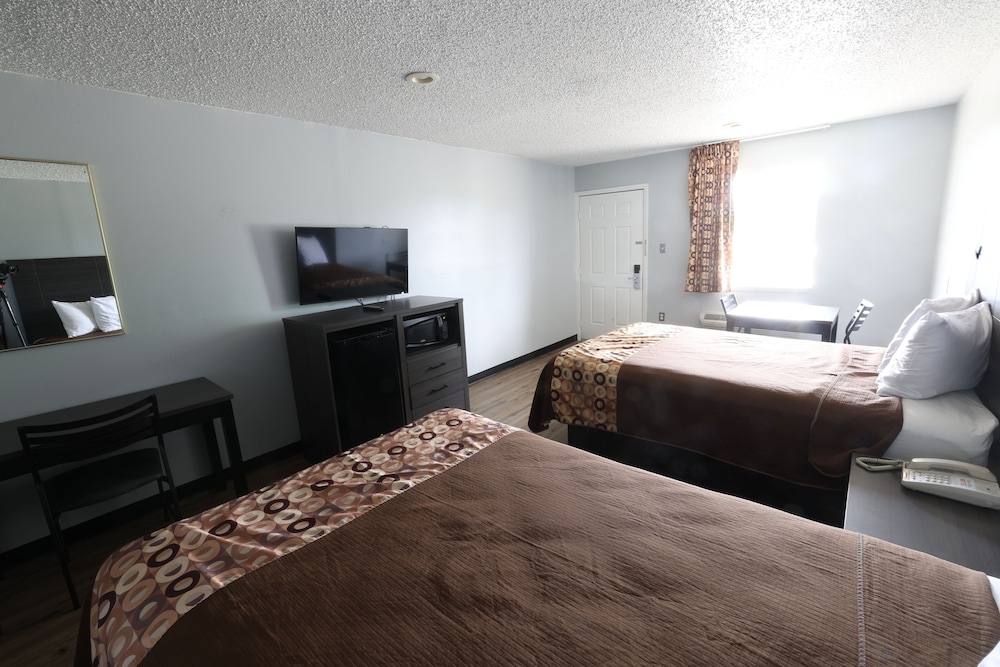 Coachway Inn - photo 7