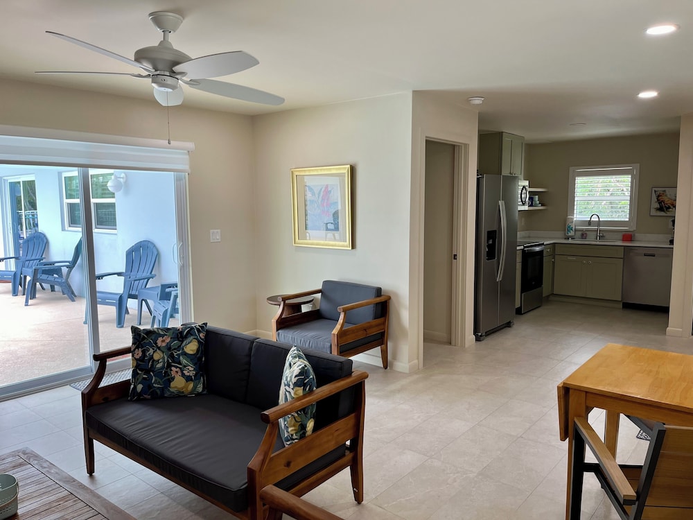 Sunshine Island Inn - photo 19