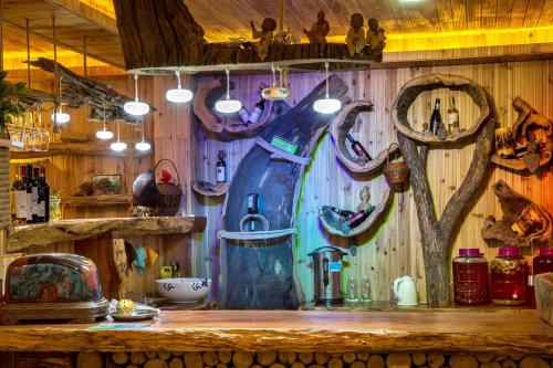 Longji Terrace Ink Painting Pristine Hotel in Guilin, People's Republic of China