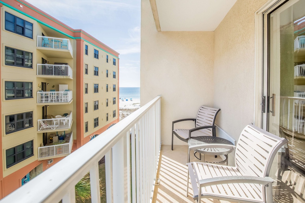 Hilton Garden Inn Orange Beach Beachfront - photo 50