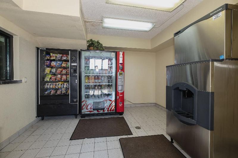 Red Roof Inn Jackson North Ridgeland - photo 2