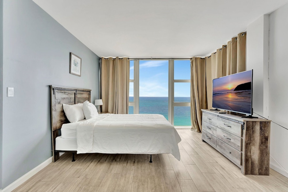 Ocean Manor Beach Hotel - photo 40