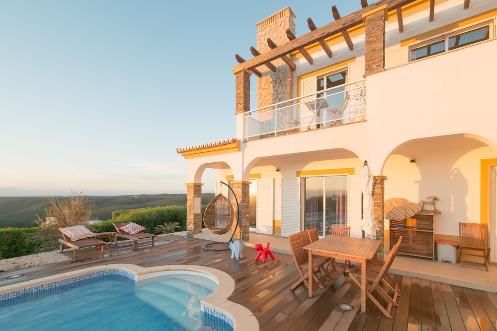 Arrifana Destination Suites — 4-Star Luxury Hotel in Aljezur, Portugal