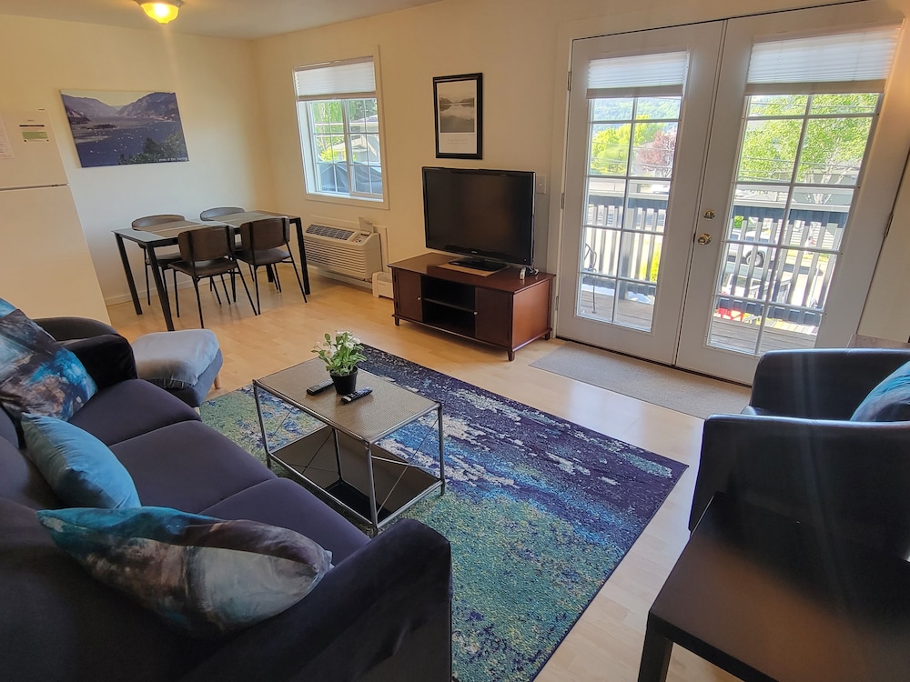 Hood River Suites Apartment Hotel - photo 23
