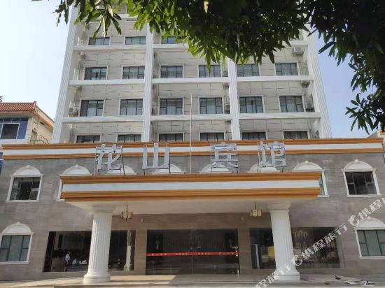 Huashan Hotel — hotel in Chengzhong
