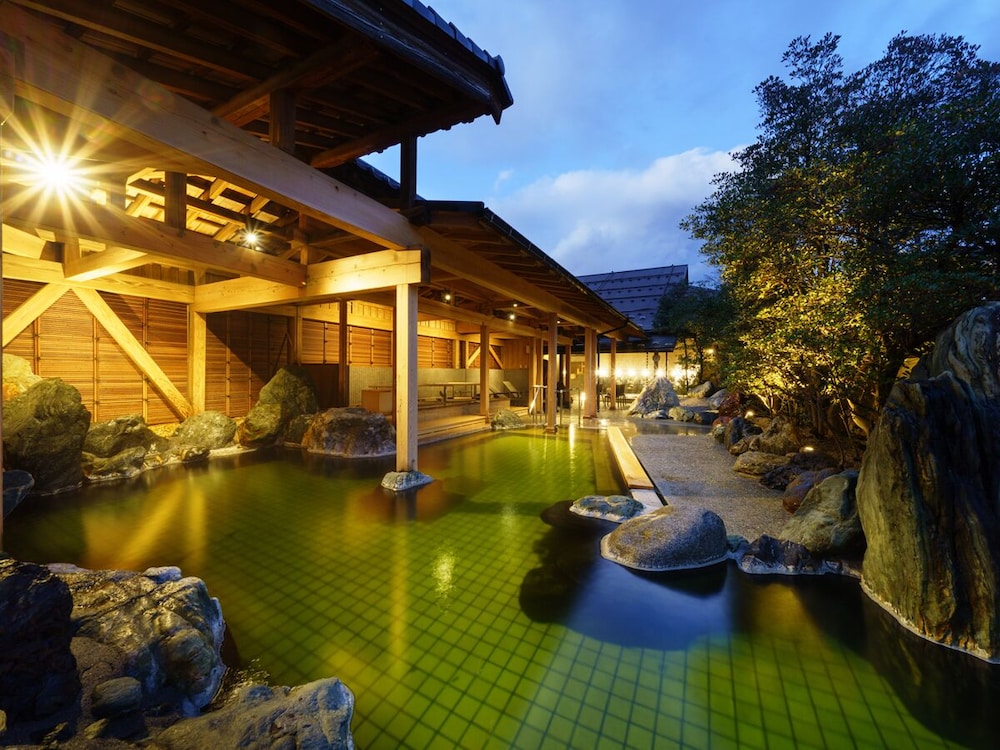 Shiratama no Yu Senkei — 4-Star Luxury Hotel in Shibata, Japan