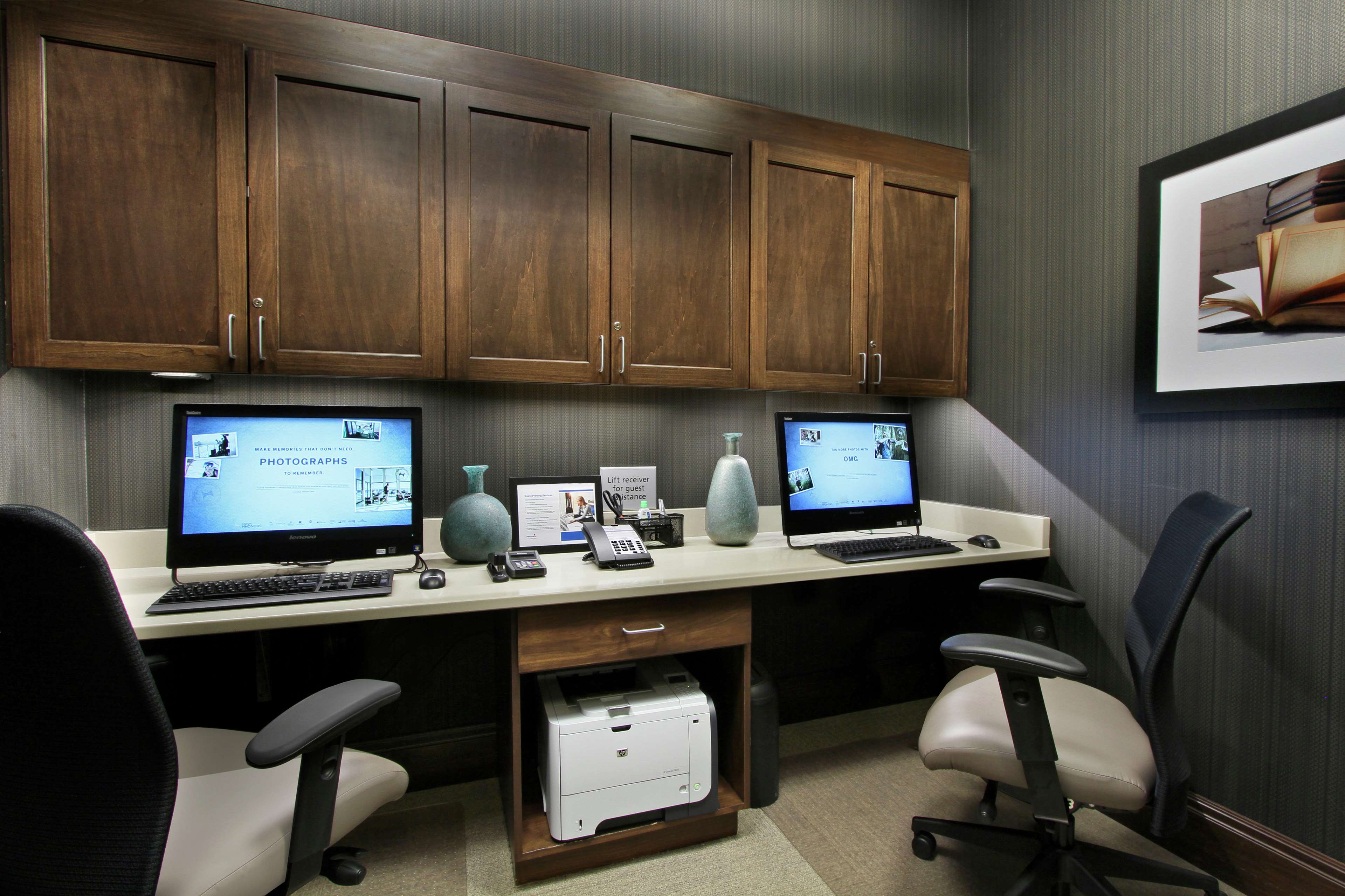 Hampton Inn & Suites Columbus University Area - photo 41