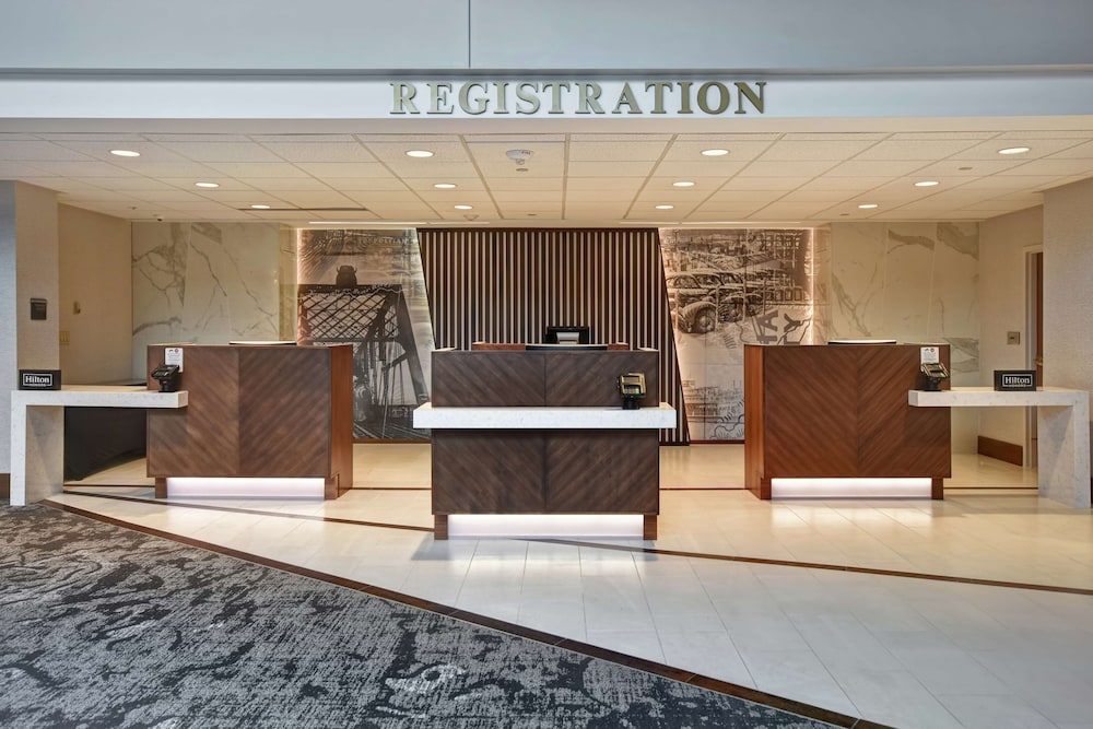 Embassy Suites by Hilton Omaha Downtown Old Market - photo 2