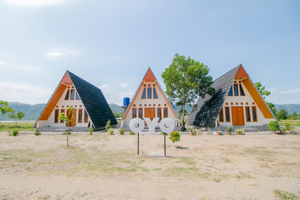 OYO 921 Hotel Ratu Pantai in Sukabumi, Indonesia