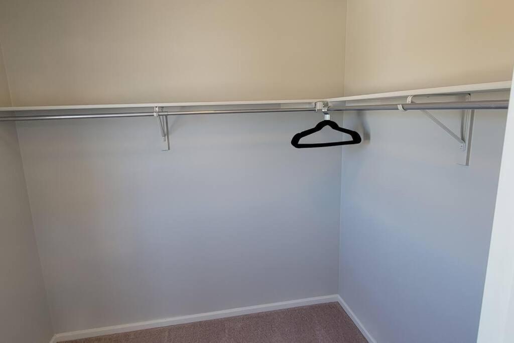 3 Bed 2.5 Bath Smart Home With Rv Parking — Casper — photo 4