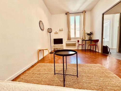 Studio Au Calme a 2 Pas de Tout - last minute hotel in Marseille