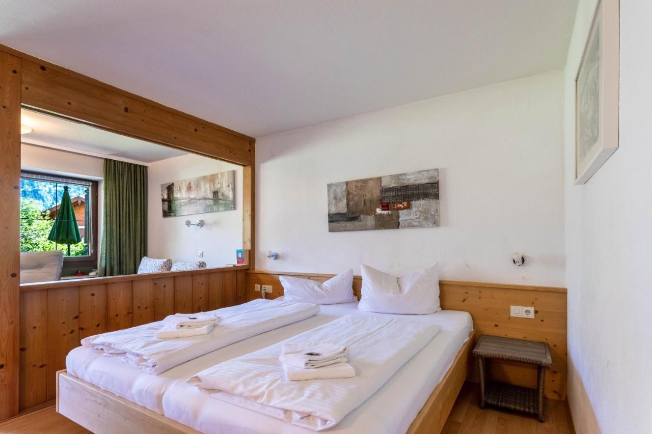 Waterfront Sunsets Studio — hotel in Ngunguru