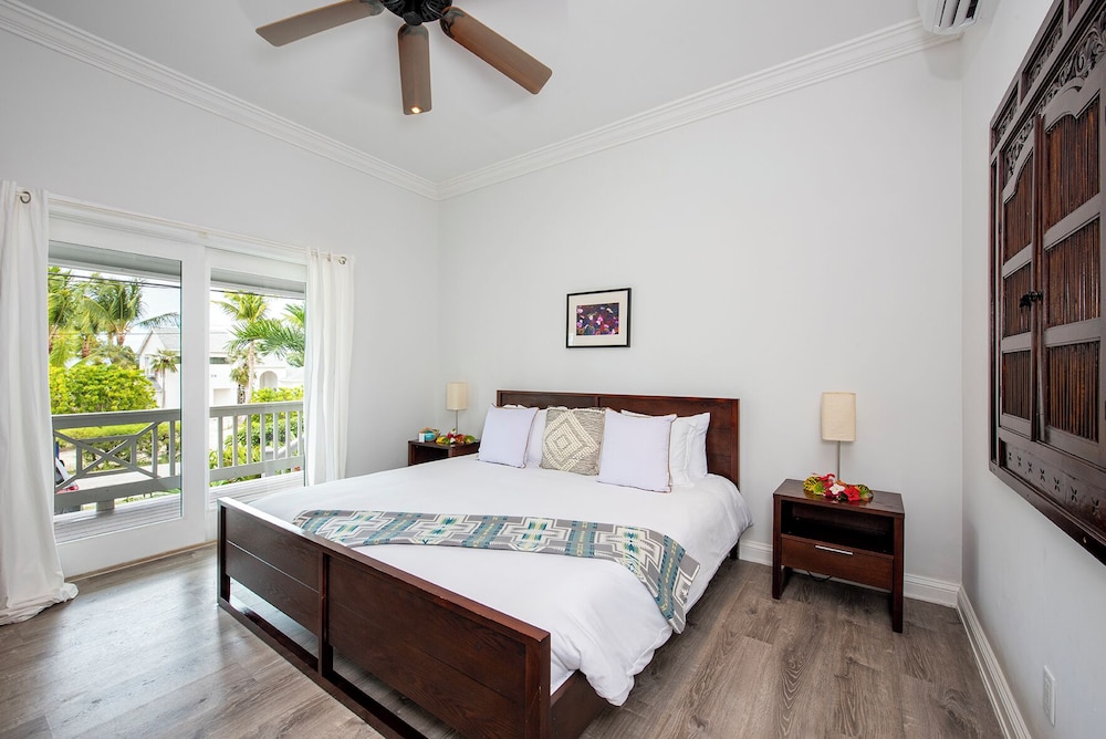 Pink Sand Paradise: Cozy Beachfront Cottage — 4-Star Luxury Hotel in Governor's Harbour, Bahamas