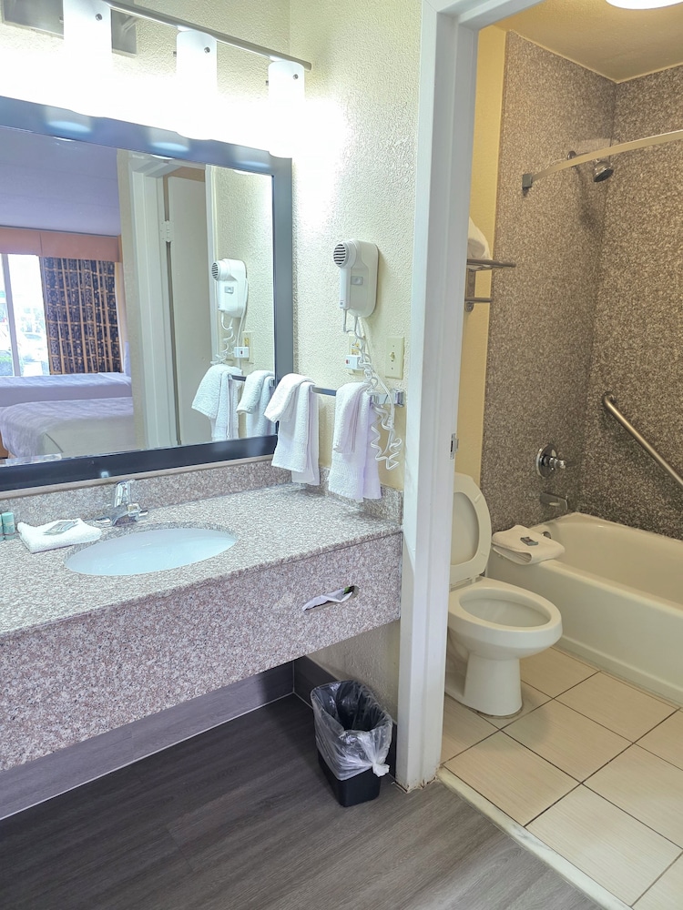 Heritage Inn Chattanooga - photo 17