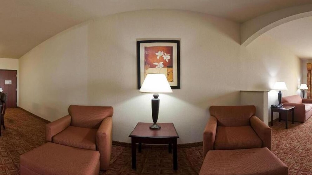Comfort Inn & Suites Denison Lake Texoma - featured photo