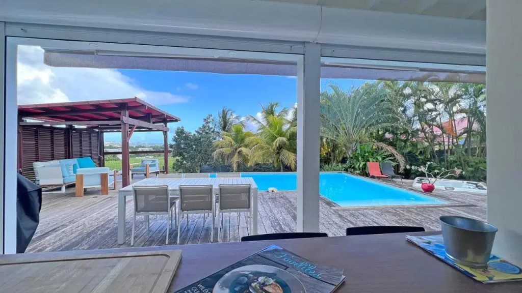 Wood Chic in Baie-Mahault, Guadeloupe