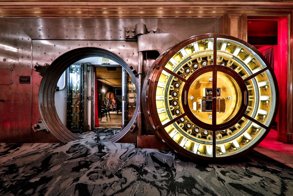 Metropolitan at The 9 Autograph Collection - photo 63
