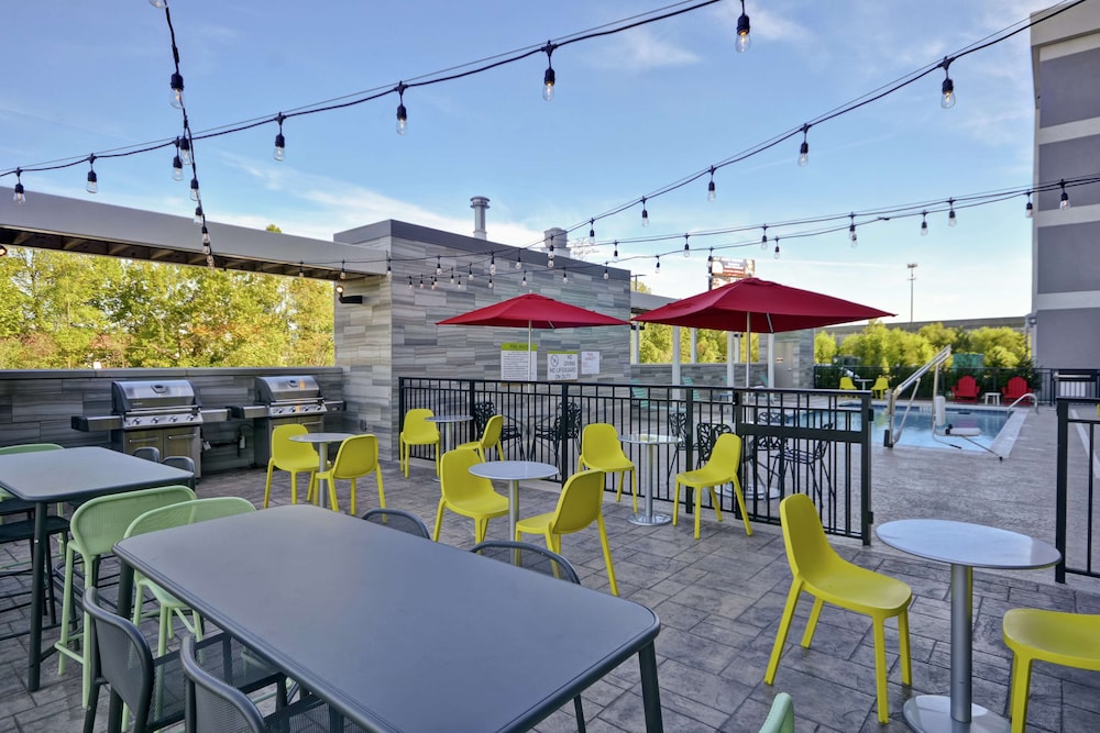 Home2 Suites by Hilton Clarksville Louisville North - photo 38