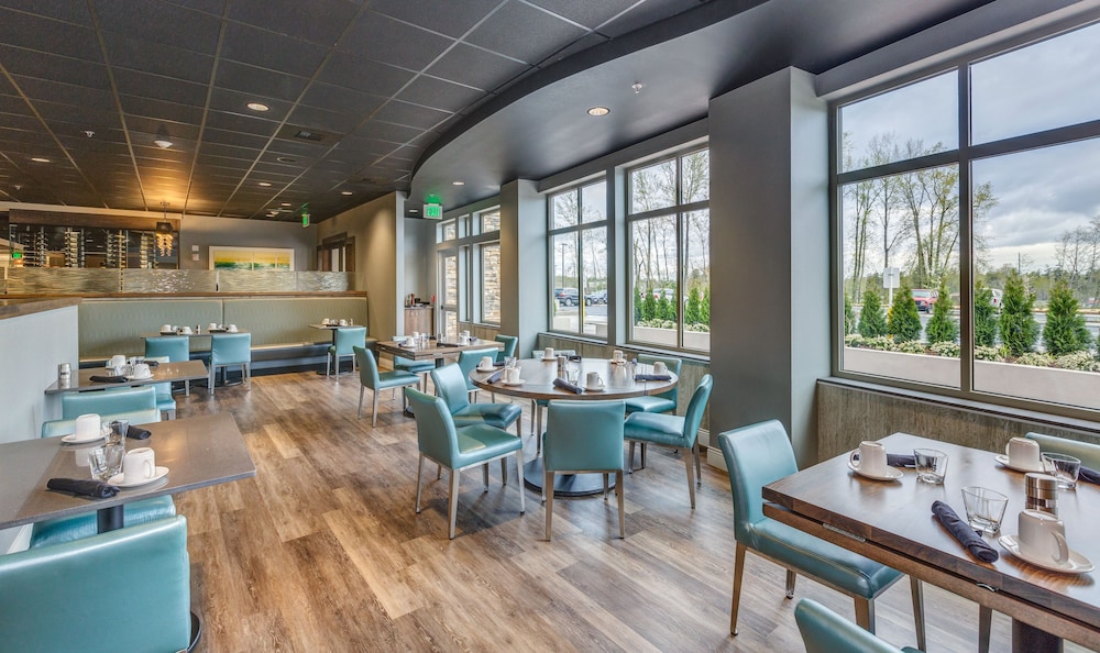 Holiday Inn & Suites Bellingham by IHG - photo 76