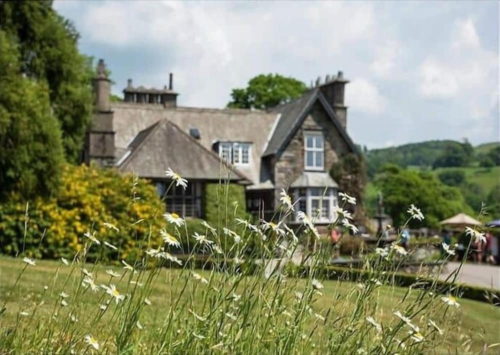 Broadoaks Boutique Country House — 5-Star Luxury Hotel in Windermere, United Kingdom