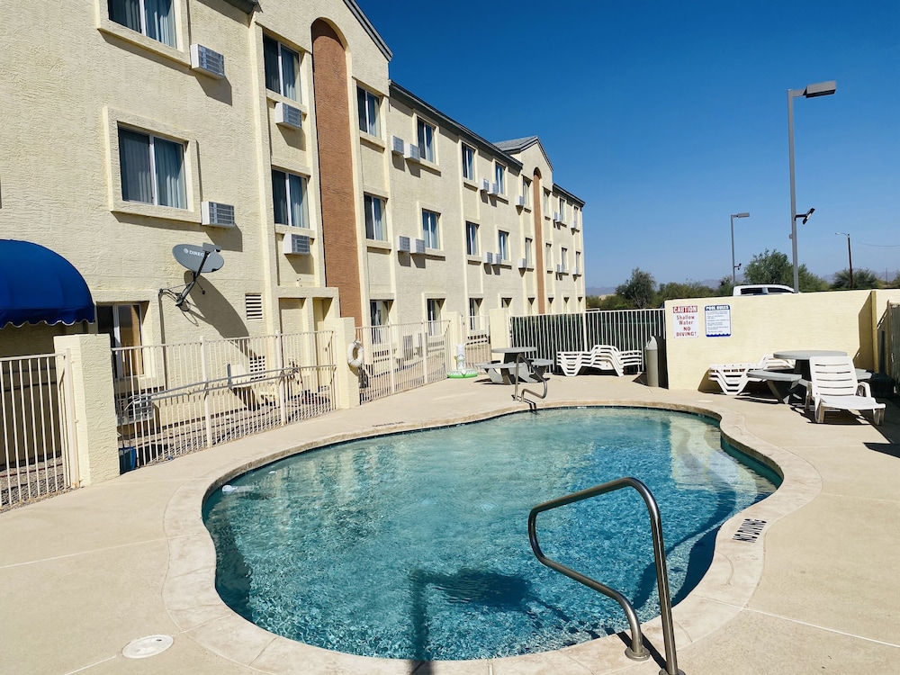 Americas Choice Inn And Suites - photo 24