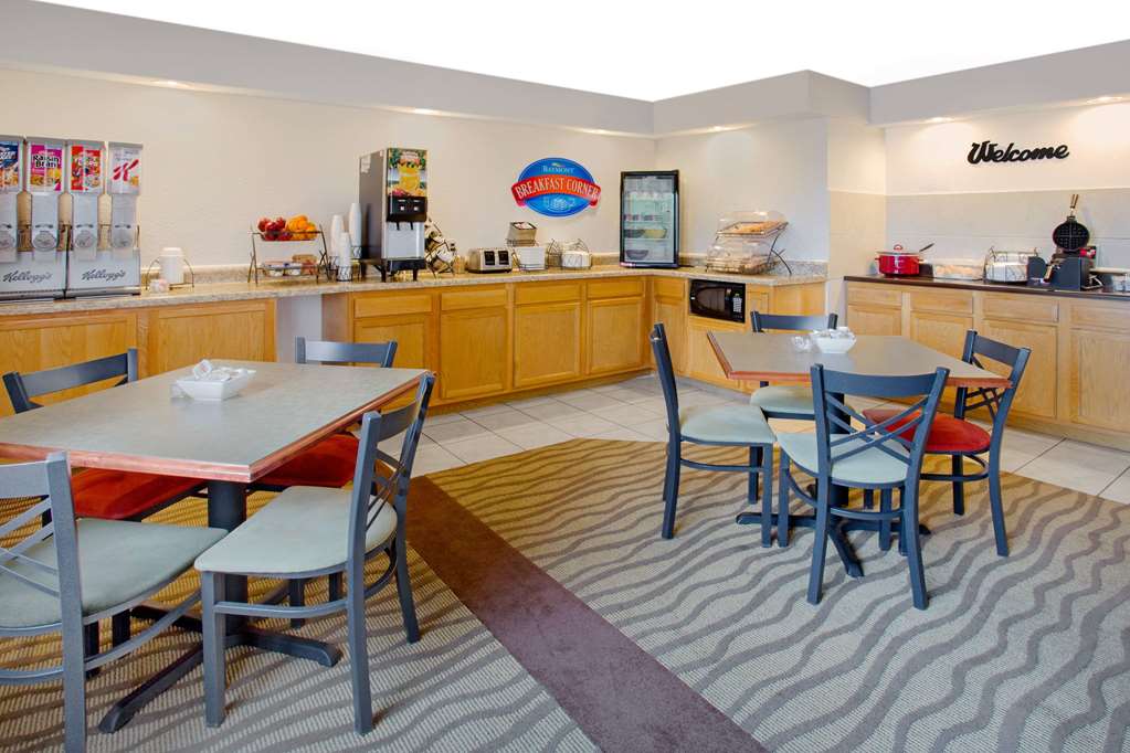 Baymont by Wyndham Freeport - photo 17