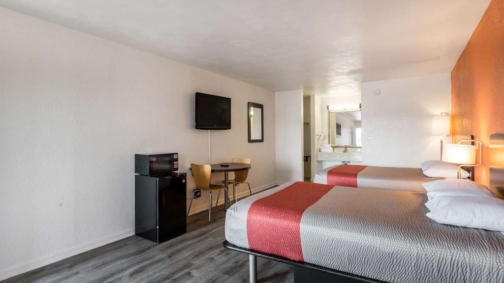 Motel 6 Portsmouth VA - photo 25