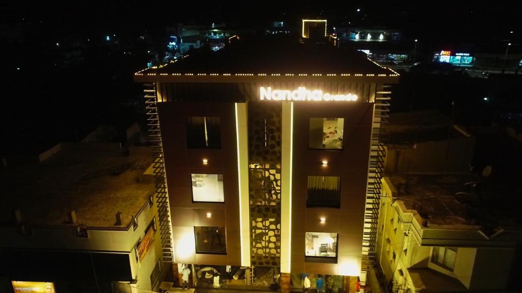 Nandha Grande — 4-Star Luxury Hotel in Udumalaippettai, India