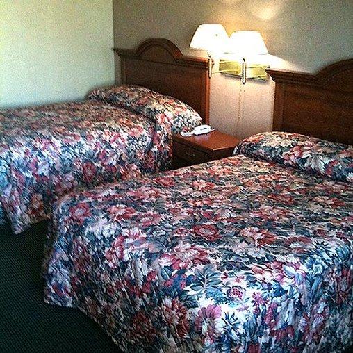 Relax Inn Augusta - photo 8