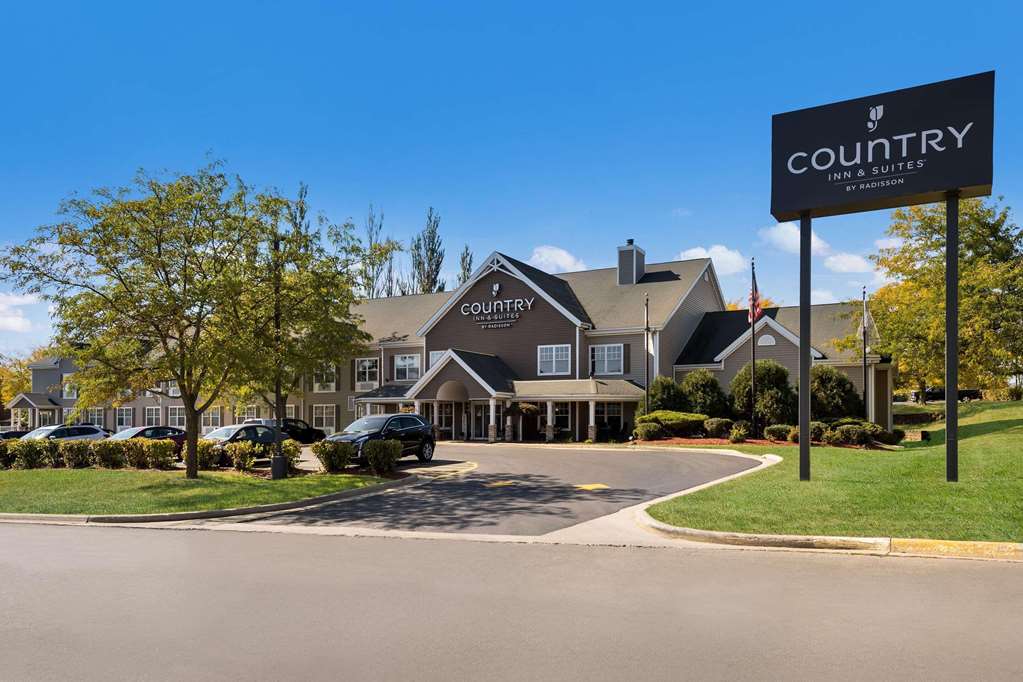 Country Inn & Suites by Radisson Freeport IL in Freeport, United States