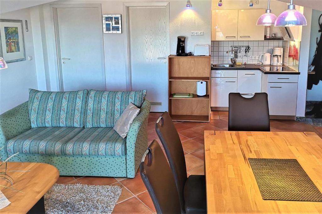 Zeesenhaus 06 — 4-Star Luxury Hotel in Ostseebad Sellin, Germany