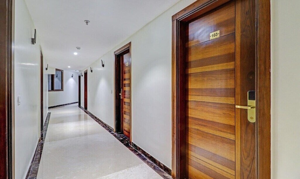 Treebo Tryst Glassy Junction - carbon neutral hotel in Agra