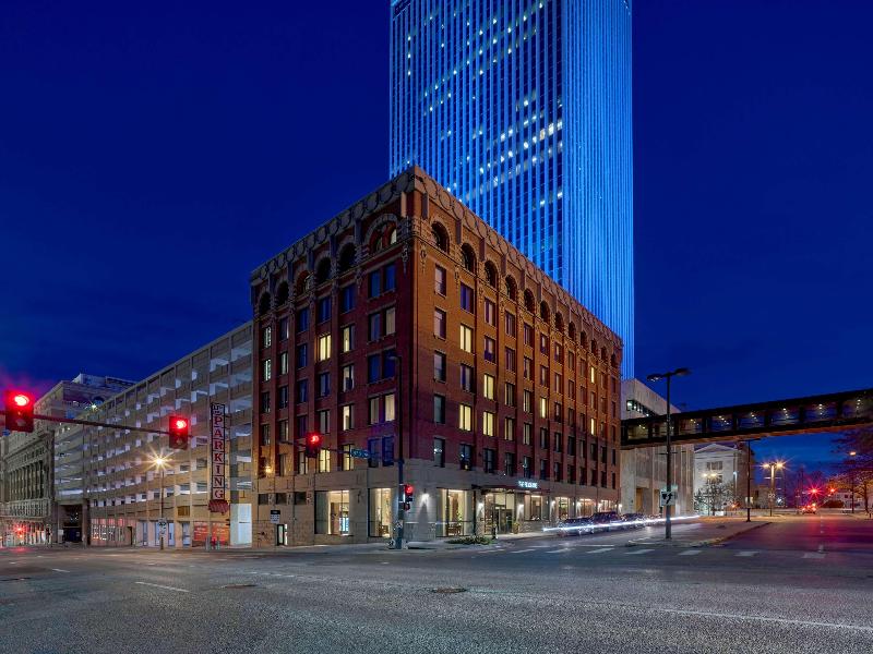 The Peregrine Omaha Downtown Curio Collection By Hilton — Omaha