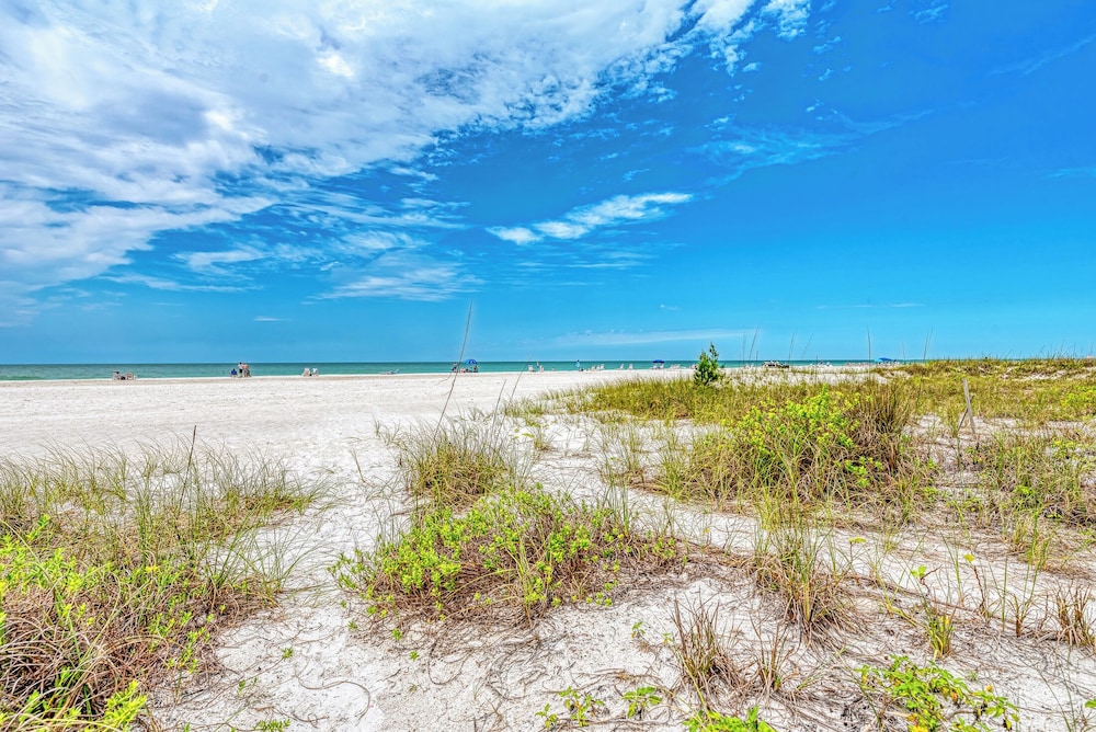 Anna Maria Island Beach Happy direct Beach Front 1br 1br - photo 36