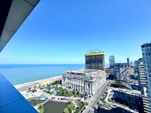 Viva beach Apartments in Alliance palace