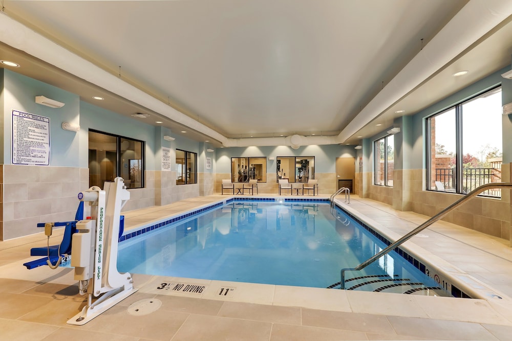 Holiday Inn Express Holly Springs Raleigh Area by IHG - photo 31