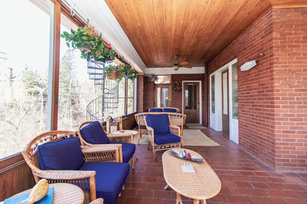 Historic GG Barnum Mansion by Heirloom Boutique Collection - photo 62
