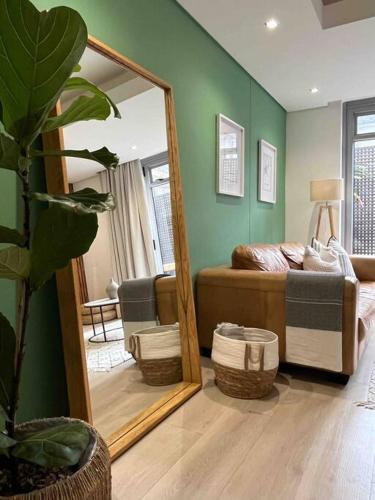 Stylish Bree Street Apartment The Perfect Urban Getaway