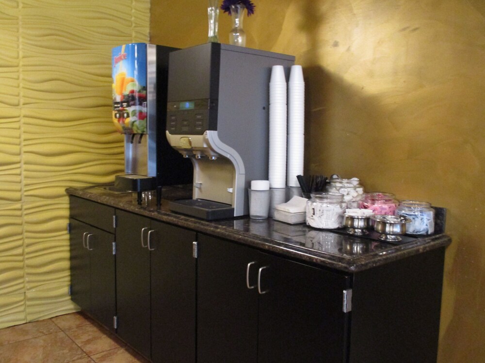 Sioux City Hotel & Conference Center - photo 12
