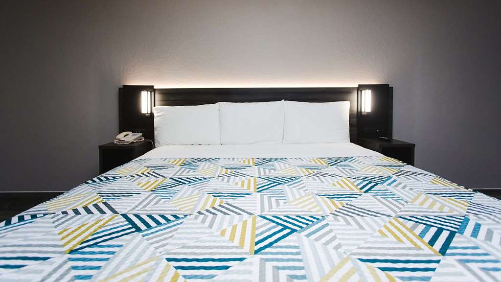 Motel 6 Houston TX Medical Center NRG Stadium - photo 22