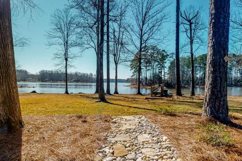 Large Waterfront Lake Murray Home With Dock 21117242 — Saluda