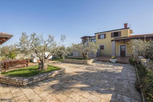 Appartment Arrburoni — 4-Star Luxury Hotel in Novigrad, Croatia