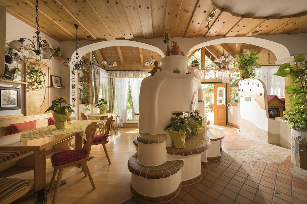 Thermenhof PuchasPLUS Loipersdorf — hotel in Jennersdorf